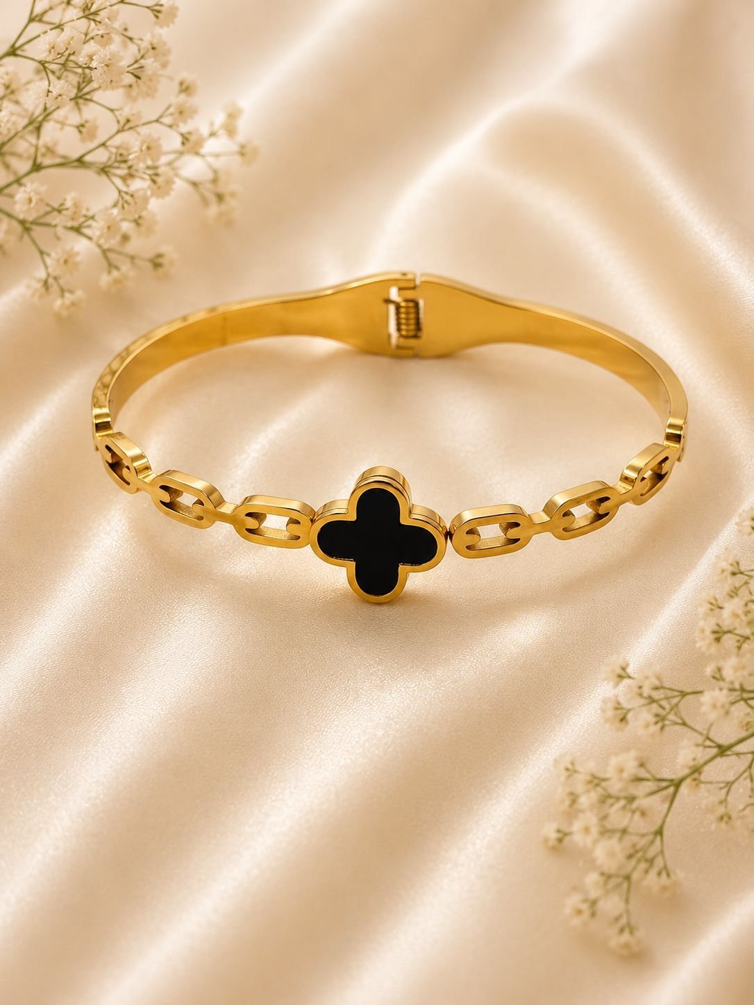 Anti Tarnish Kada's