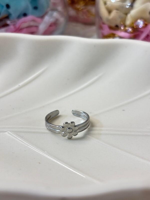 Adjustable Anti Tarnish Rings