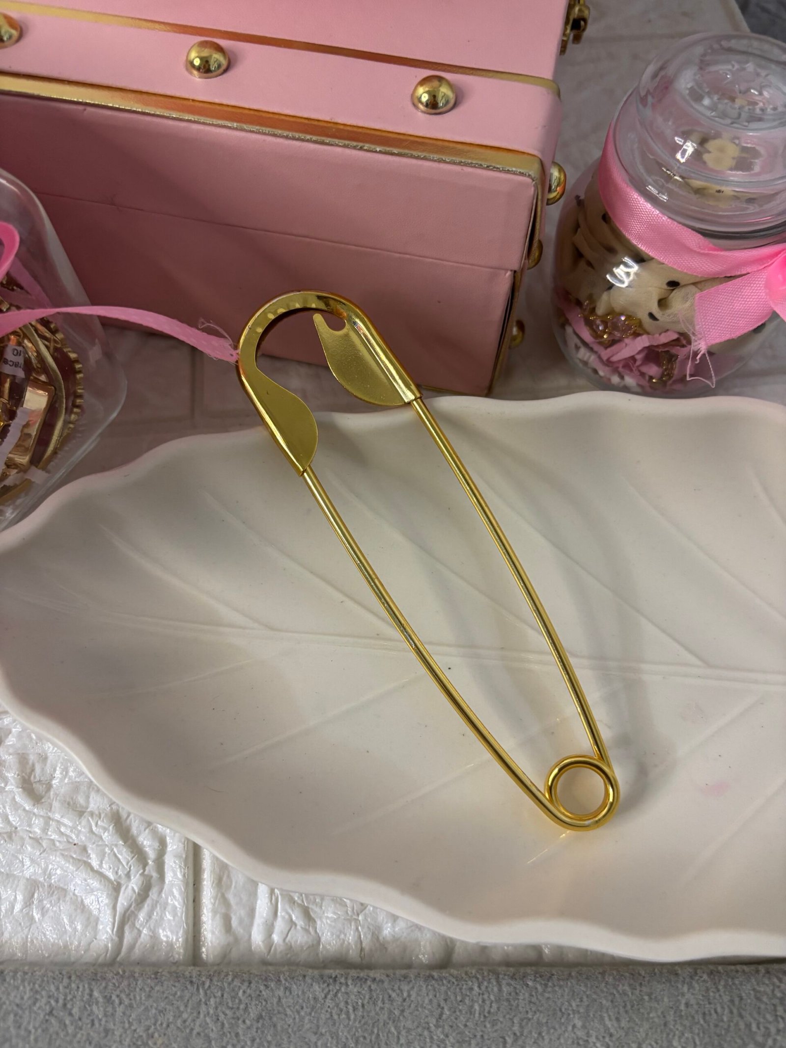 Golden Trendy Safety Pin Hair Clip ✨